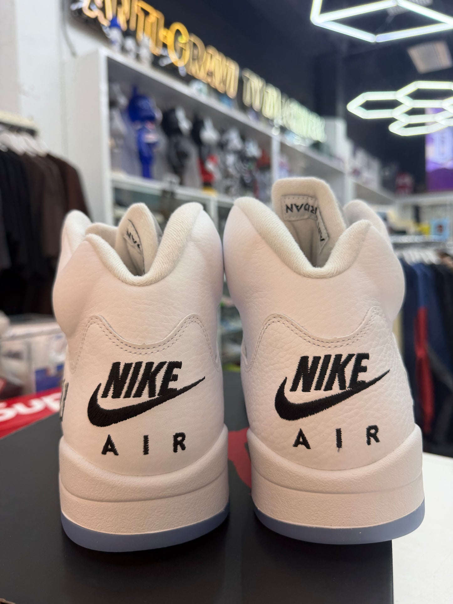 Jordan 5 White Metallic 2026