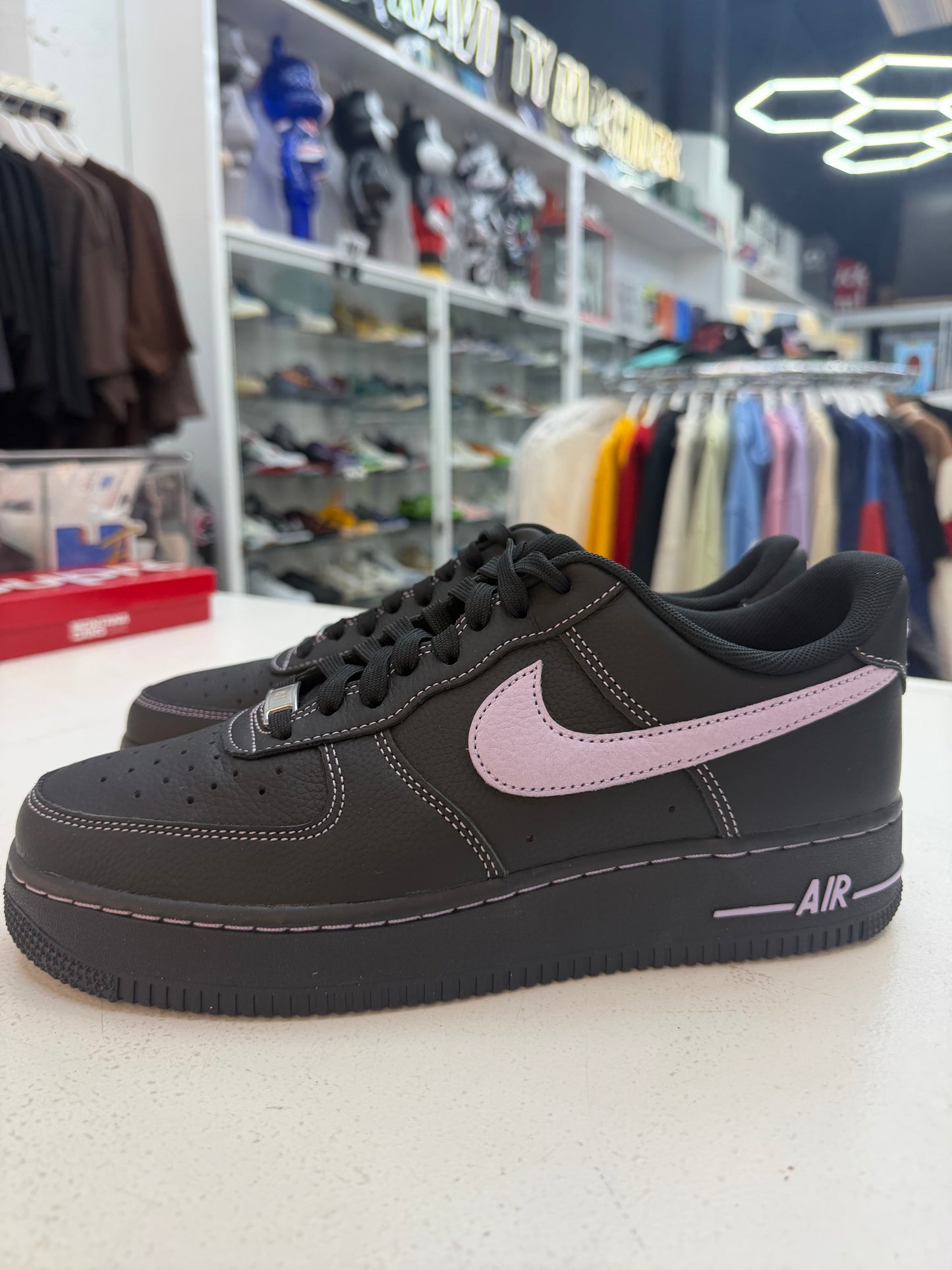 Nike Air Force 1 Low '07 LV8 Hydrangeas Black
