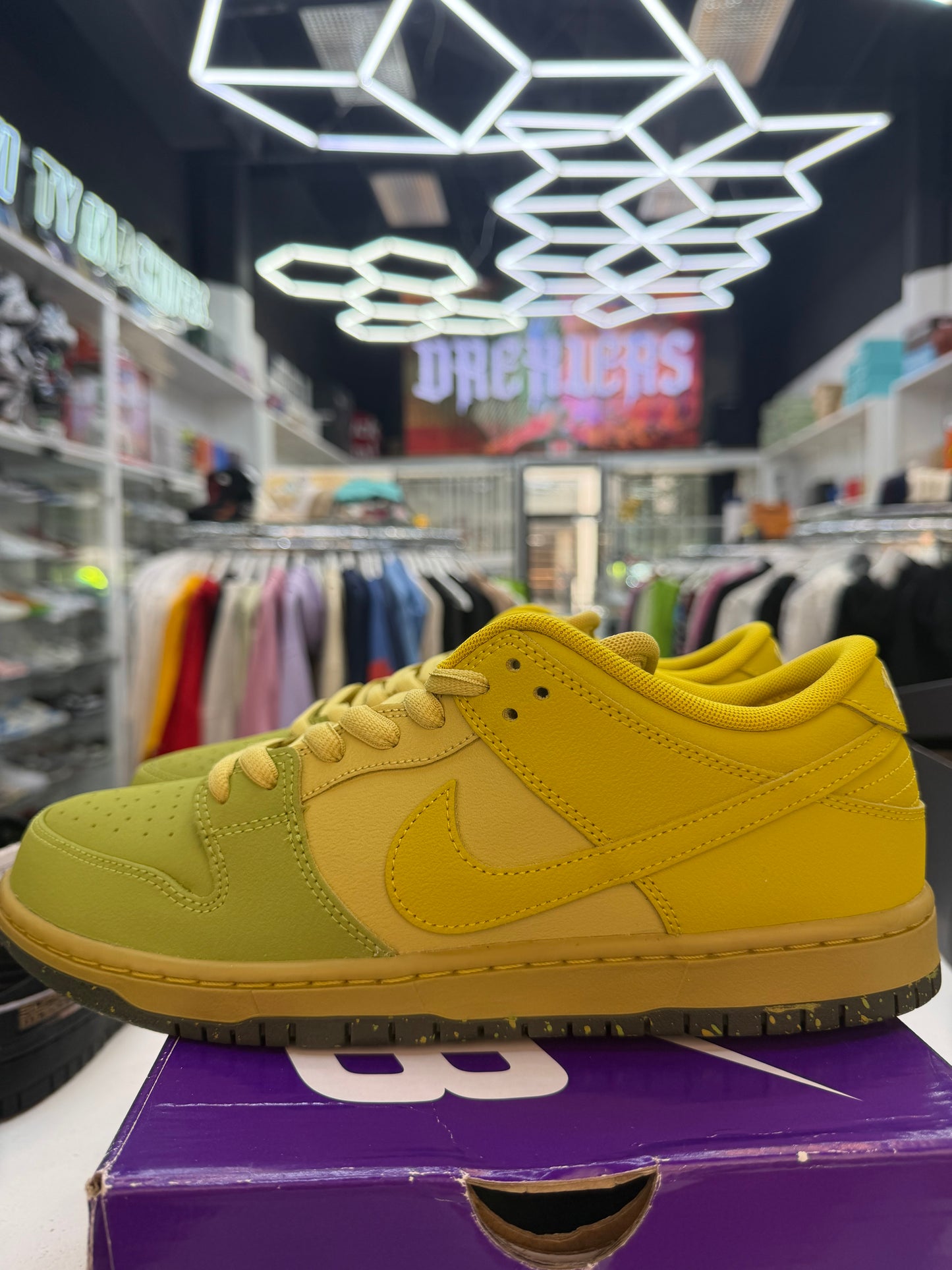 Nike SB Dunk Low Hatch Chilli
