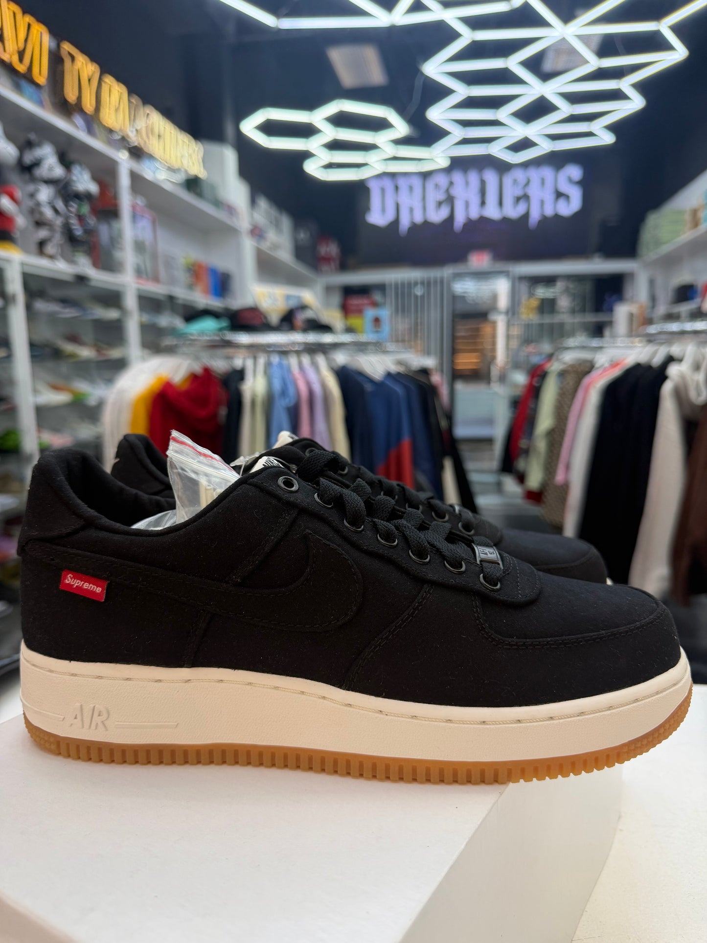 Nike Air Force 1 Low Supreme Black 2012