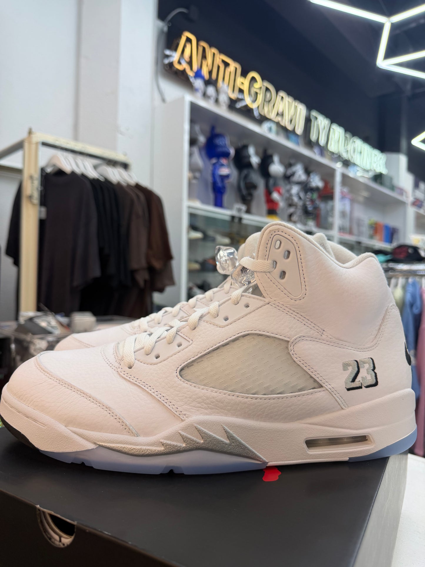 Jordan 5 White Metallic 2026