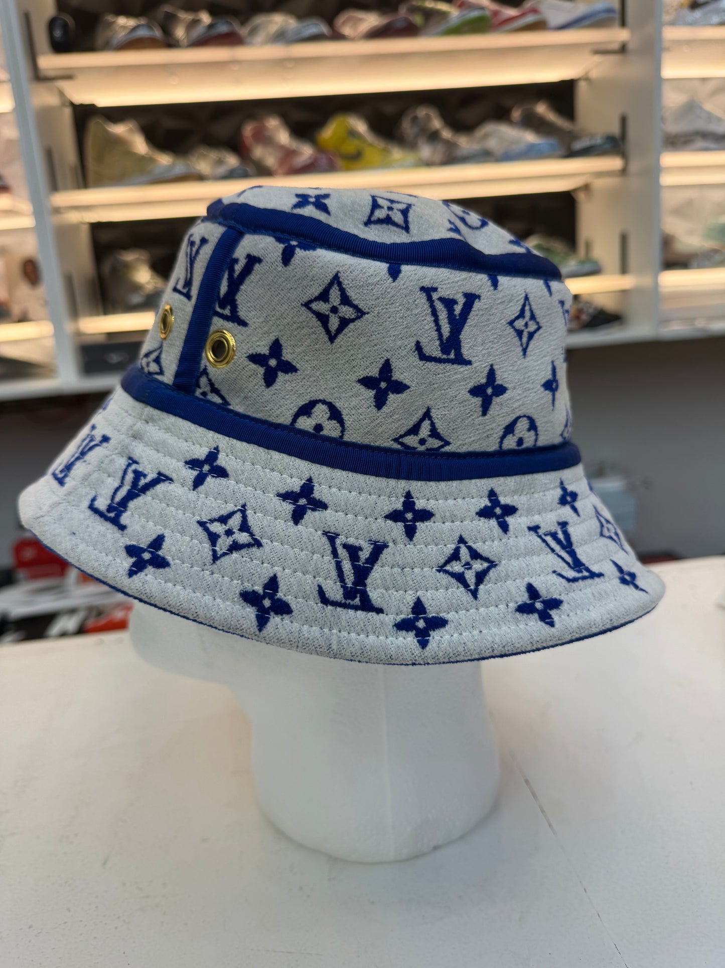 Louis Vuitton Monogram Reversible Bucket Hat – Size m