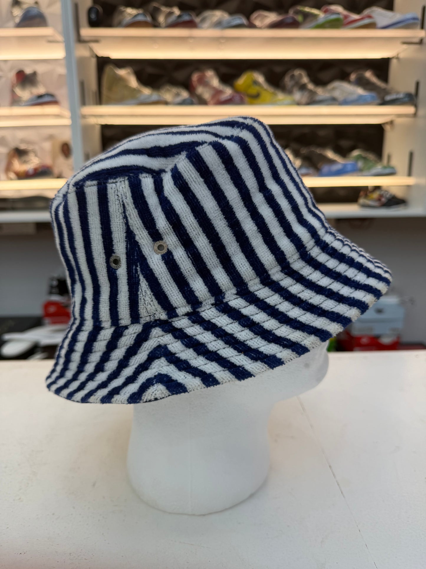 Louis Vuitton Monogram Reversible Bucket Hat – Size m
