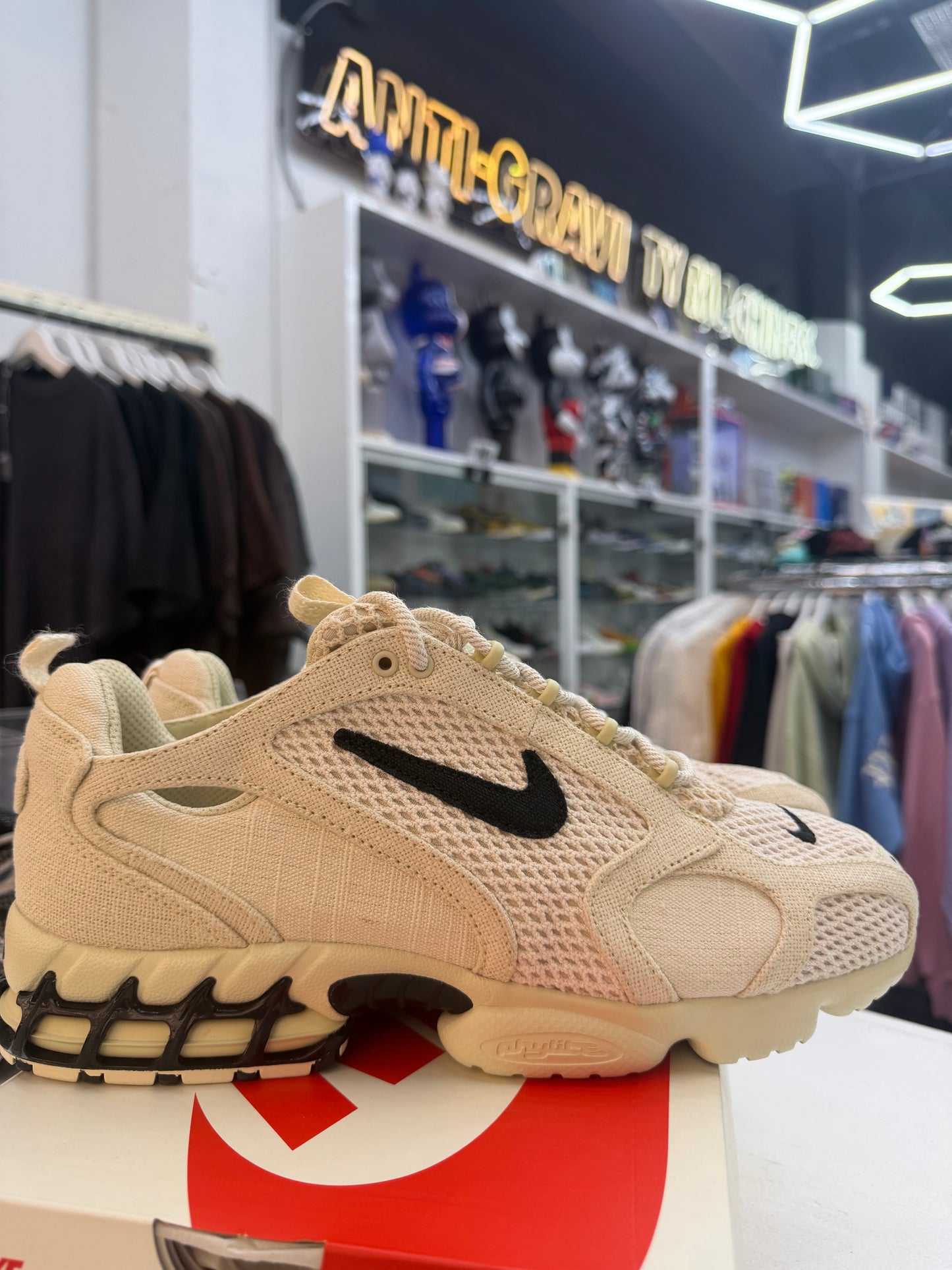 Nike Air Zoom Spiridon Cage 2 fossil (Copy)