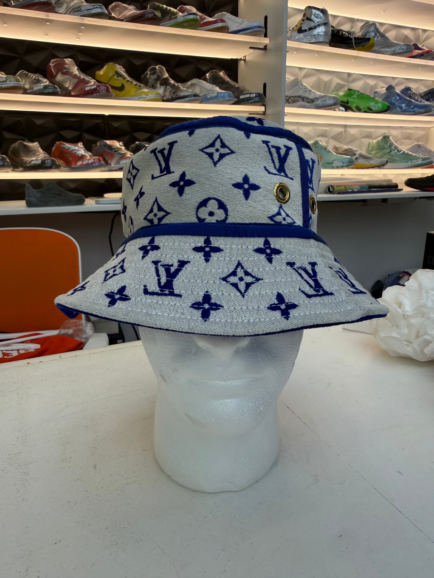 Louis Vuitton Monogram Reversible Bucket Hat – Size m