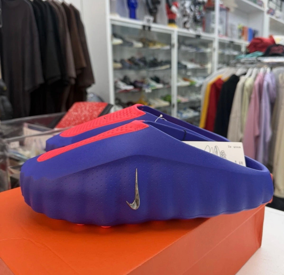 Nike Mind 001 Spider-Man