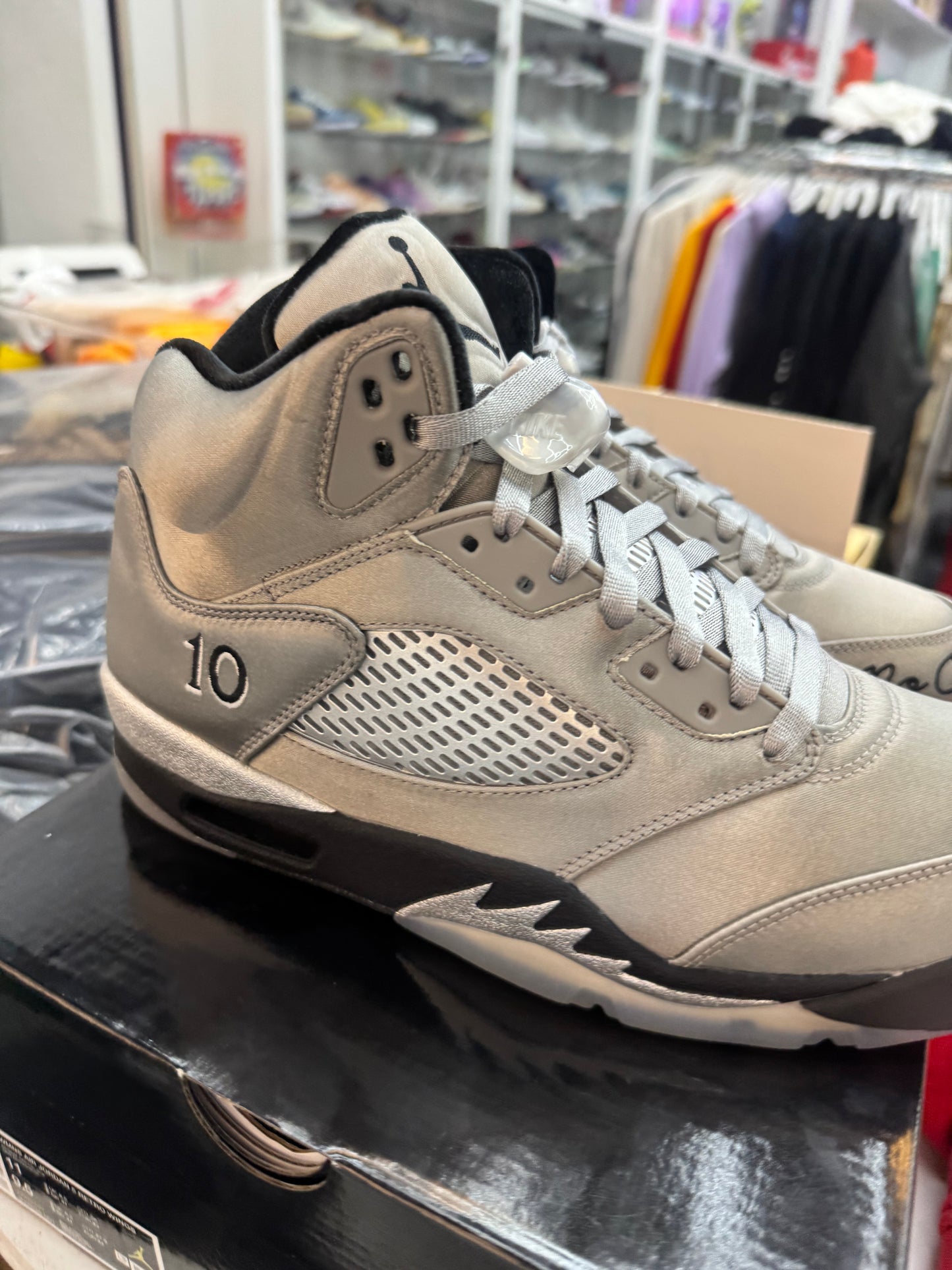 Jordan 5 Retro
Wings (2025) (Women's)