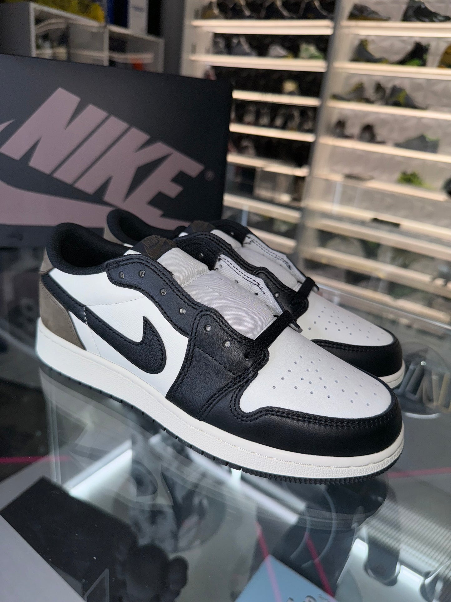 Jordan 1 Low Mocha 2024