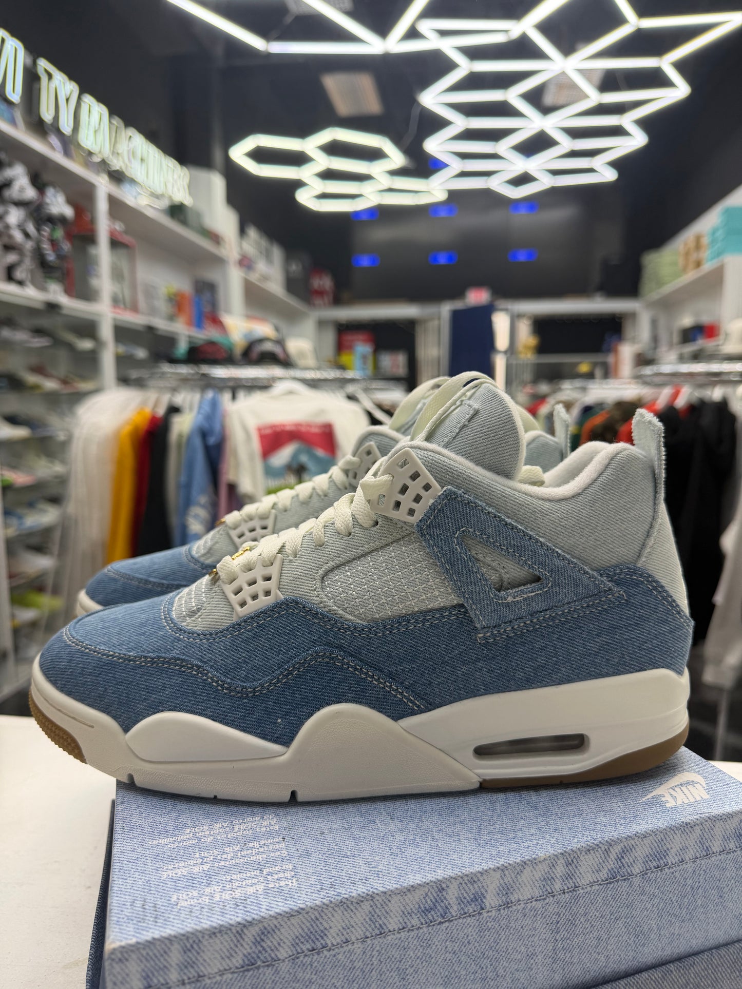Jordan 4 Retro TEX Denim Worn Blue