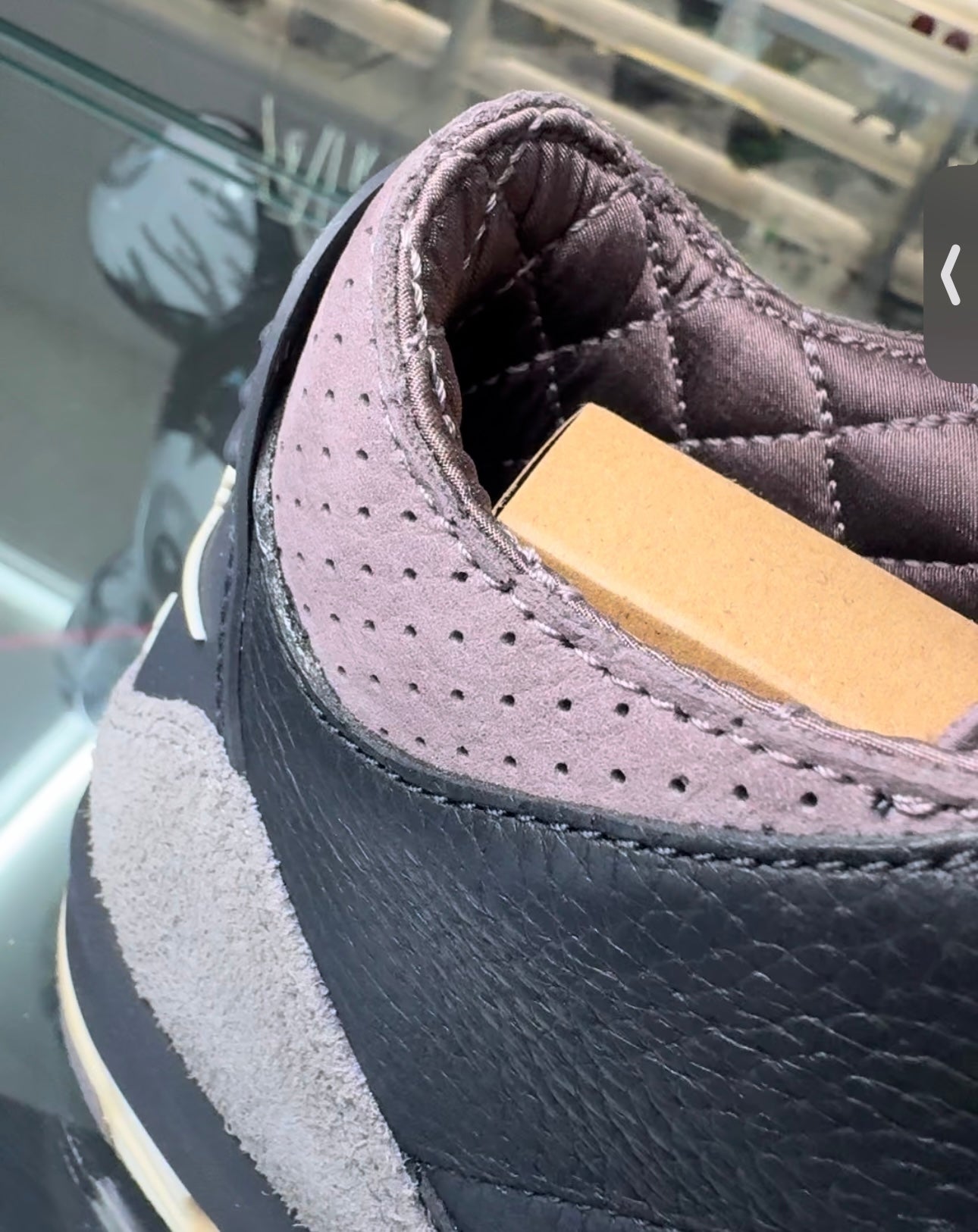 Jordan 3 Retro OG SP
A Ma Maniére Black Violet Ore (Women's) 2024