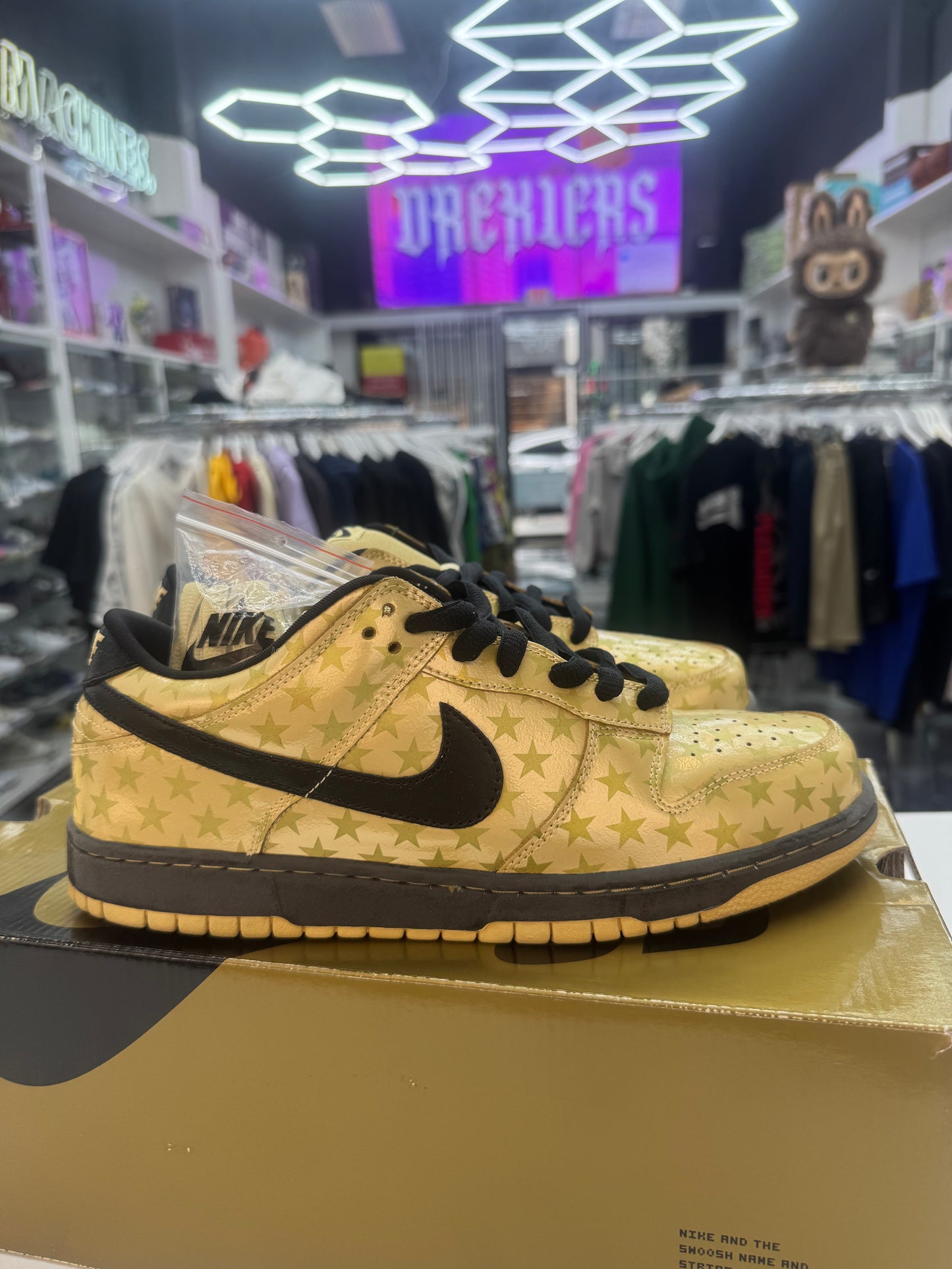 Nike SB Dunk Low
Trickstar