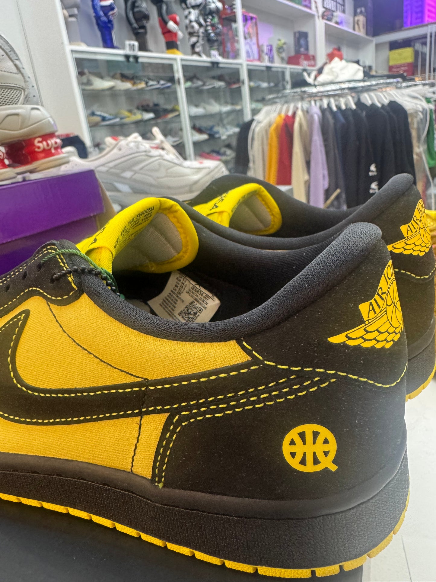 Jordan 1 low Quai 54