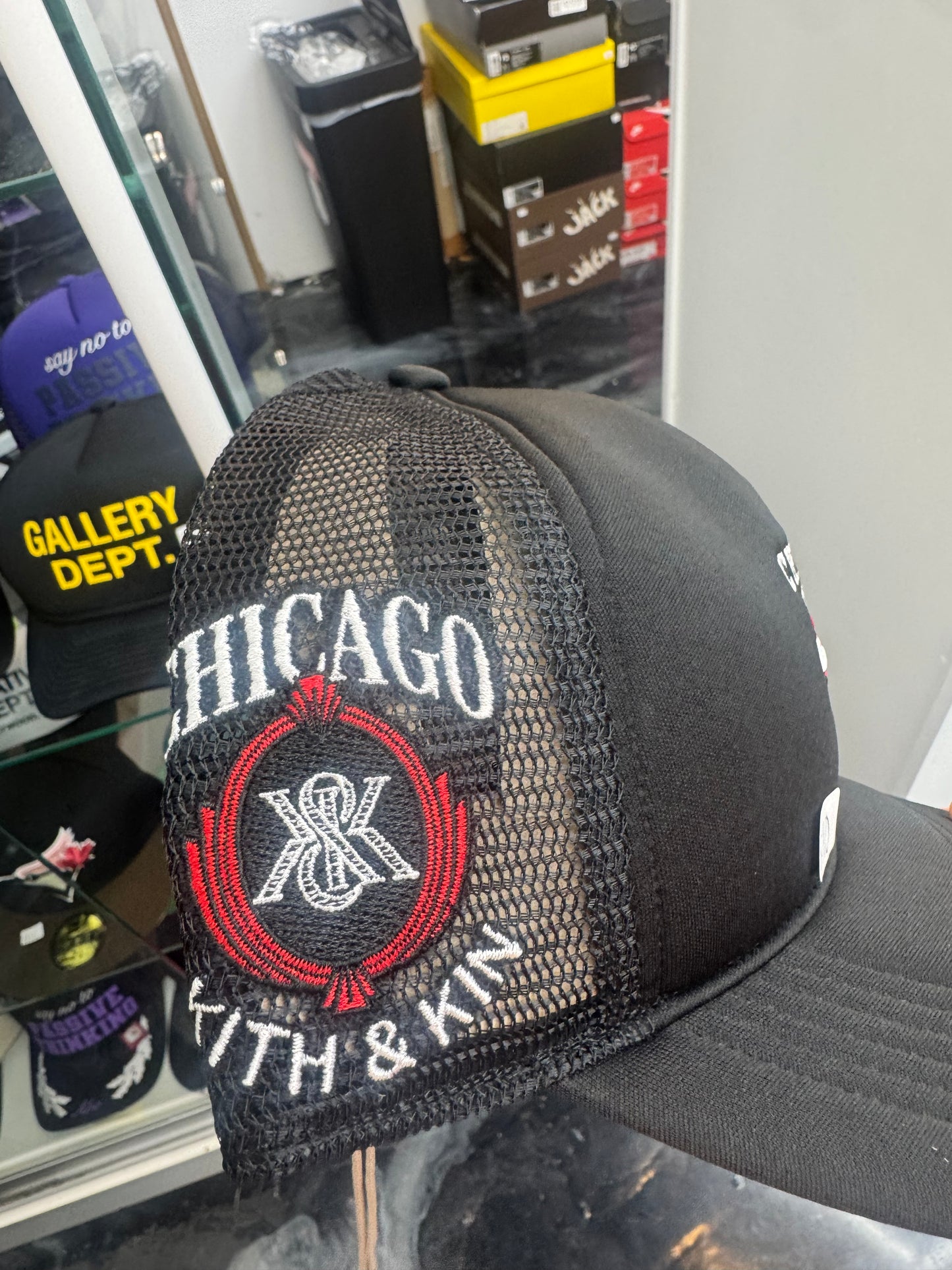 Kith x 47 Brand Chicago Bulls Hitch Snapback Trucker Hat Black