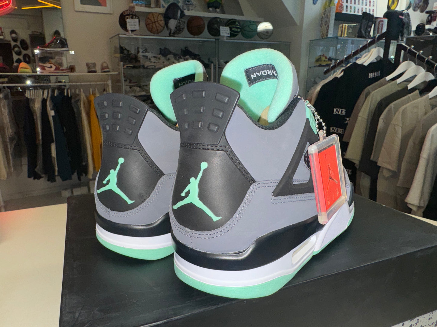 Jordan 4 Retro Green Glow