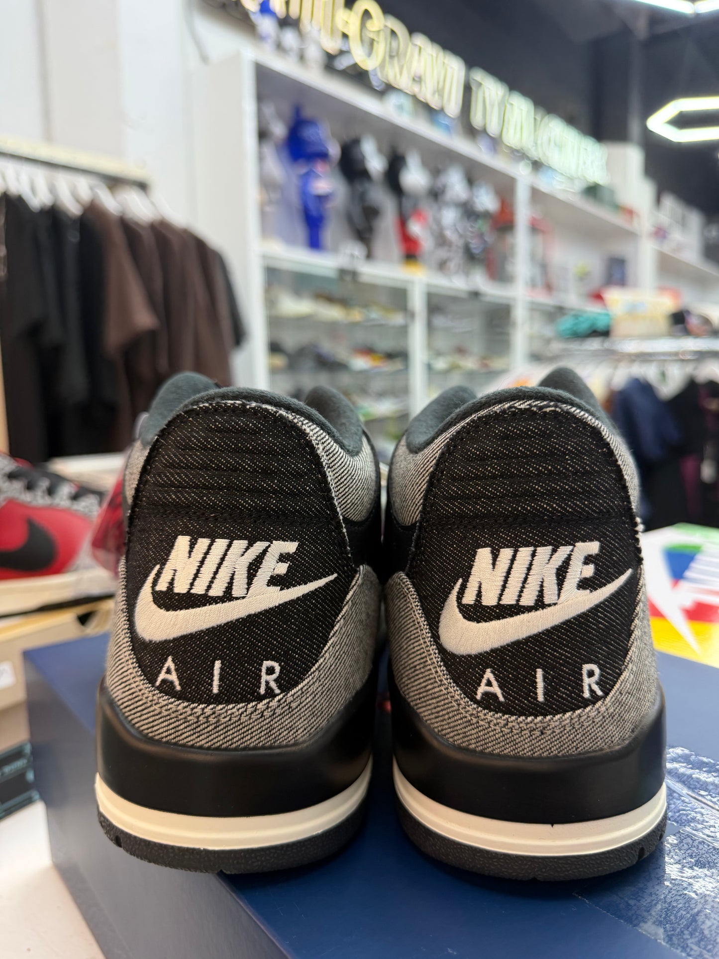 Jordan 3 Retro Levi's Black