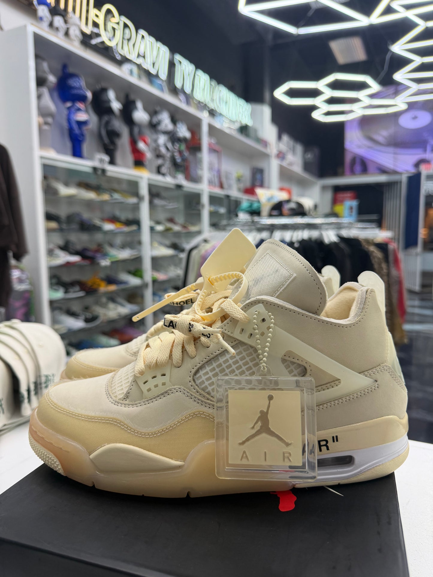 Jordan 4 Retro Off-White Sail