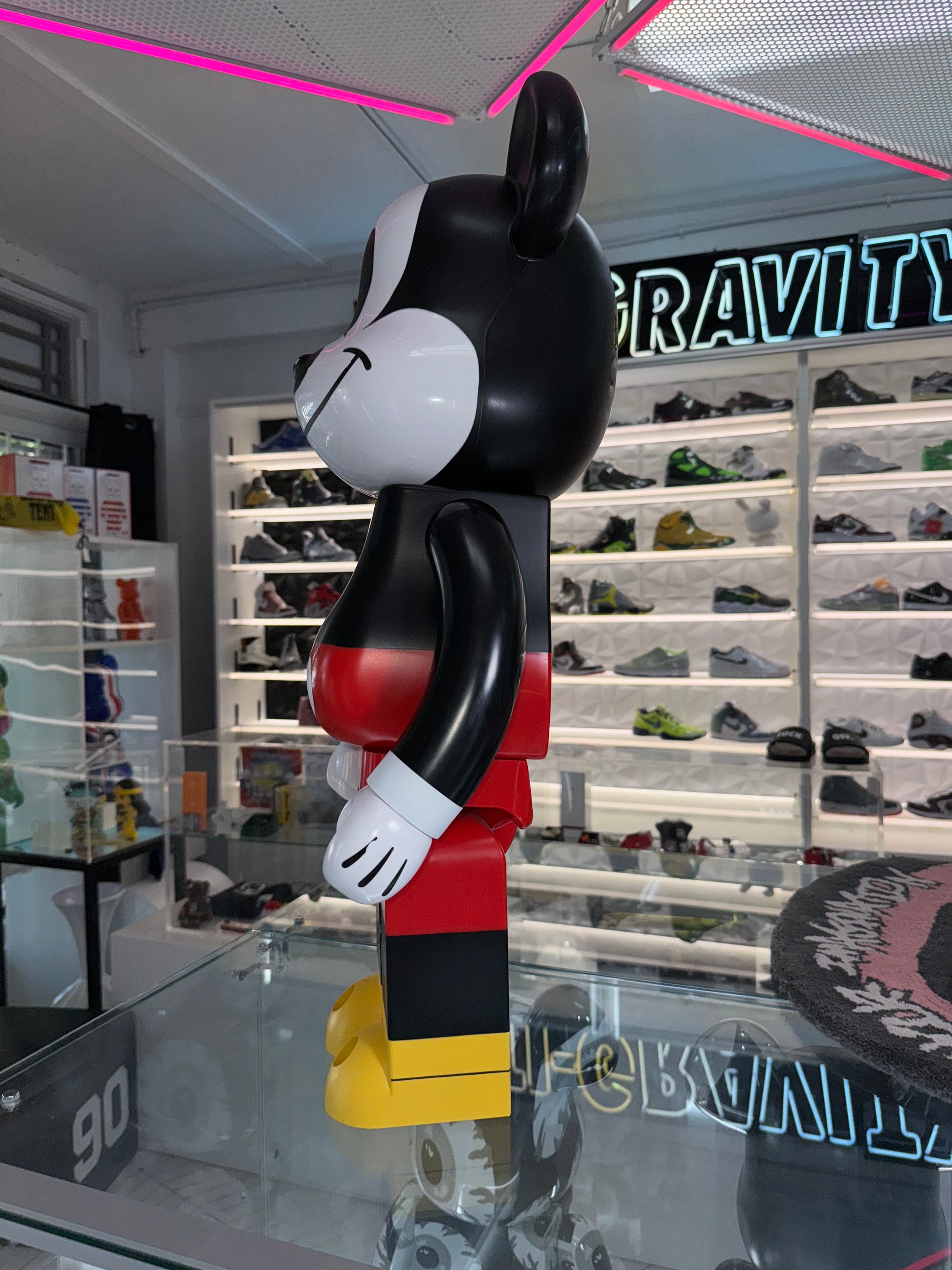 2009 Mickey Mouse x Medicom Bearbrick 1000% – Drexlers 2009 Mickey Mouse x Medicom Bearbrick 1000% – Drexlers