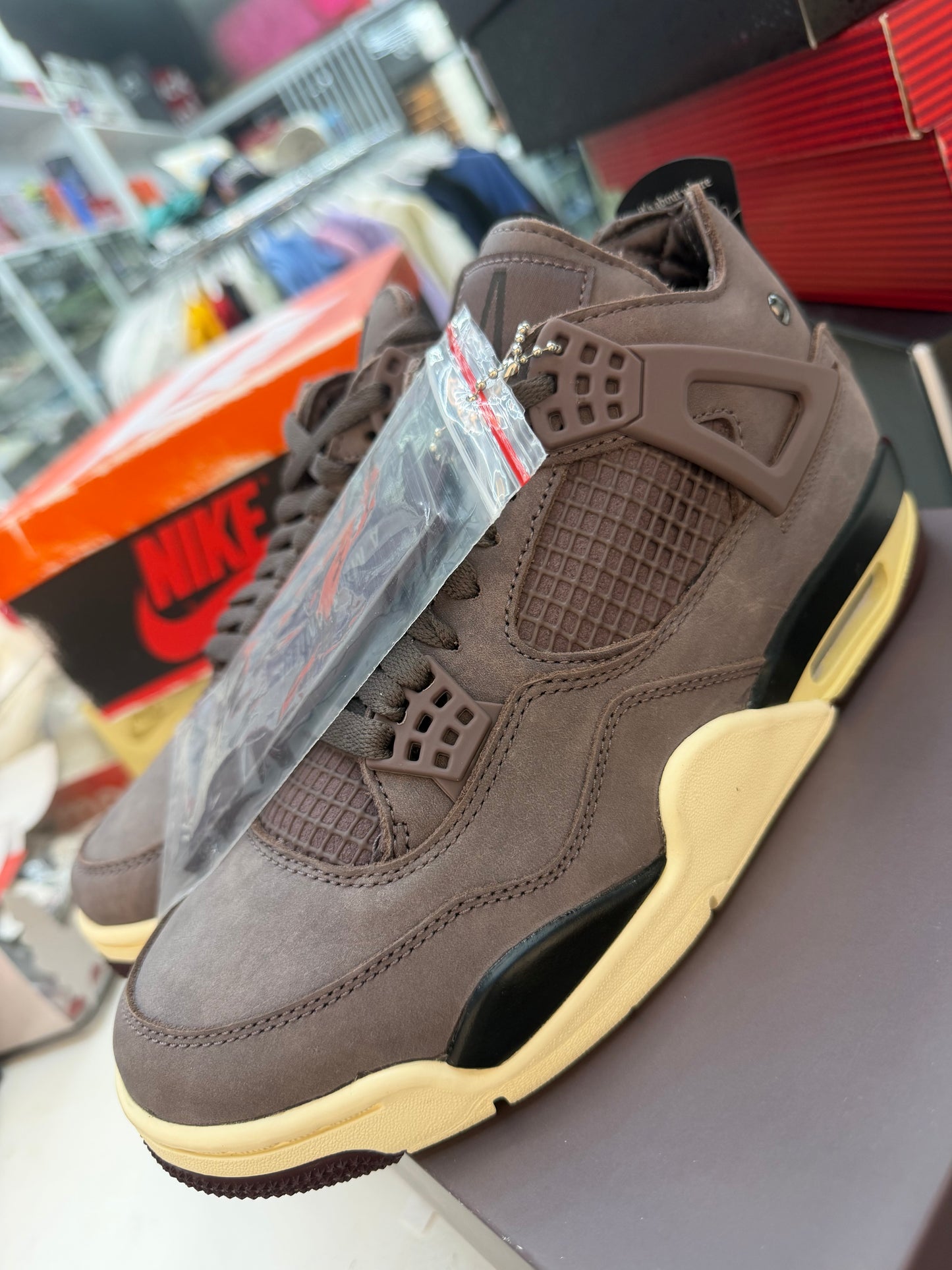 Jordan 4 A Ma Maniere