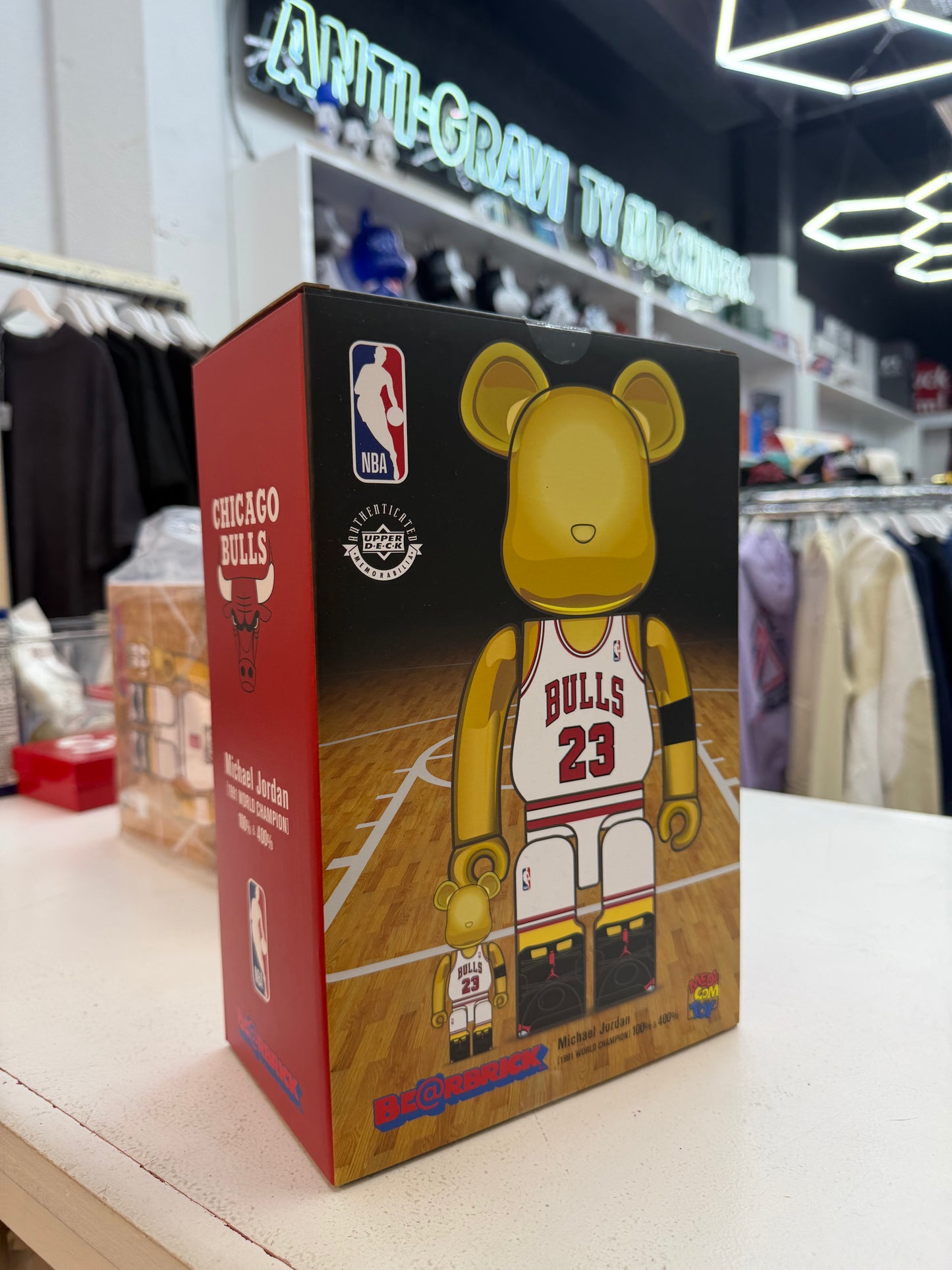 Bearbrick Michael Jordan 1991 World Champion 100% & 400% set