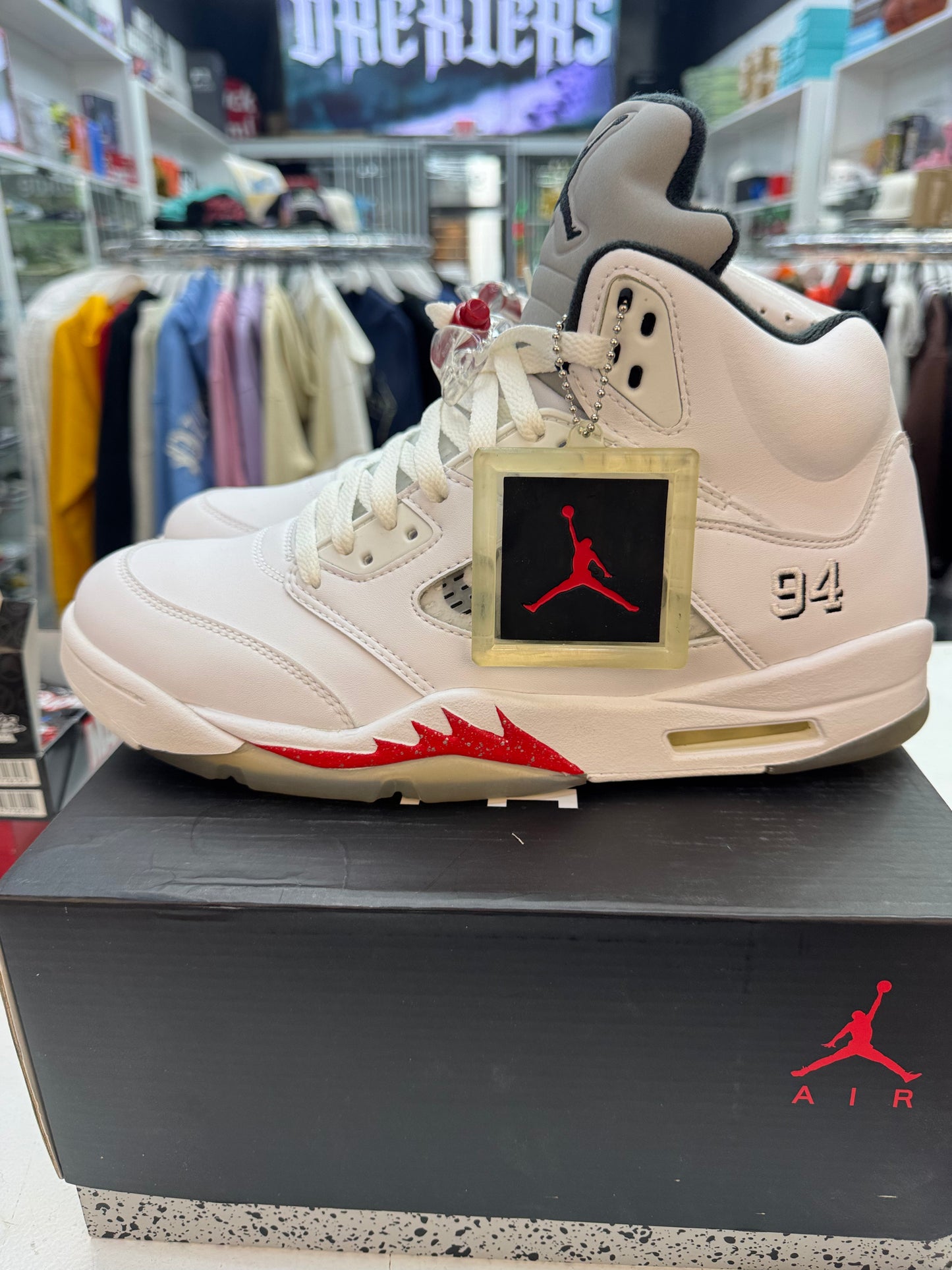 Jordan 5 Retro
Supreme White 2015