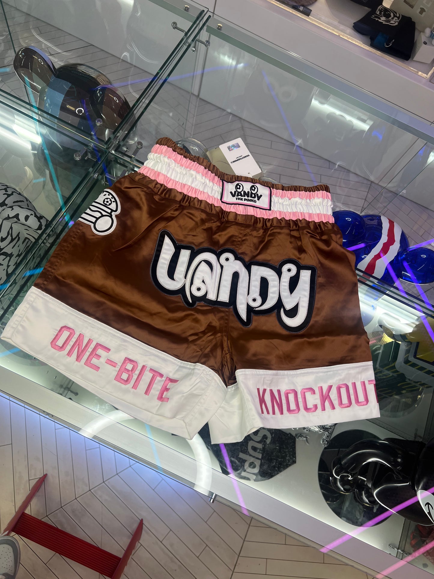 Vandy The Pink Thai Boxing Shorts Brown Large