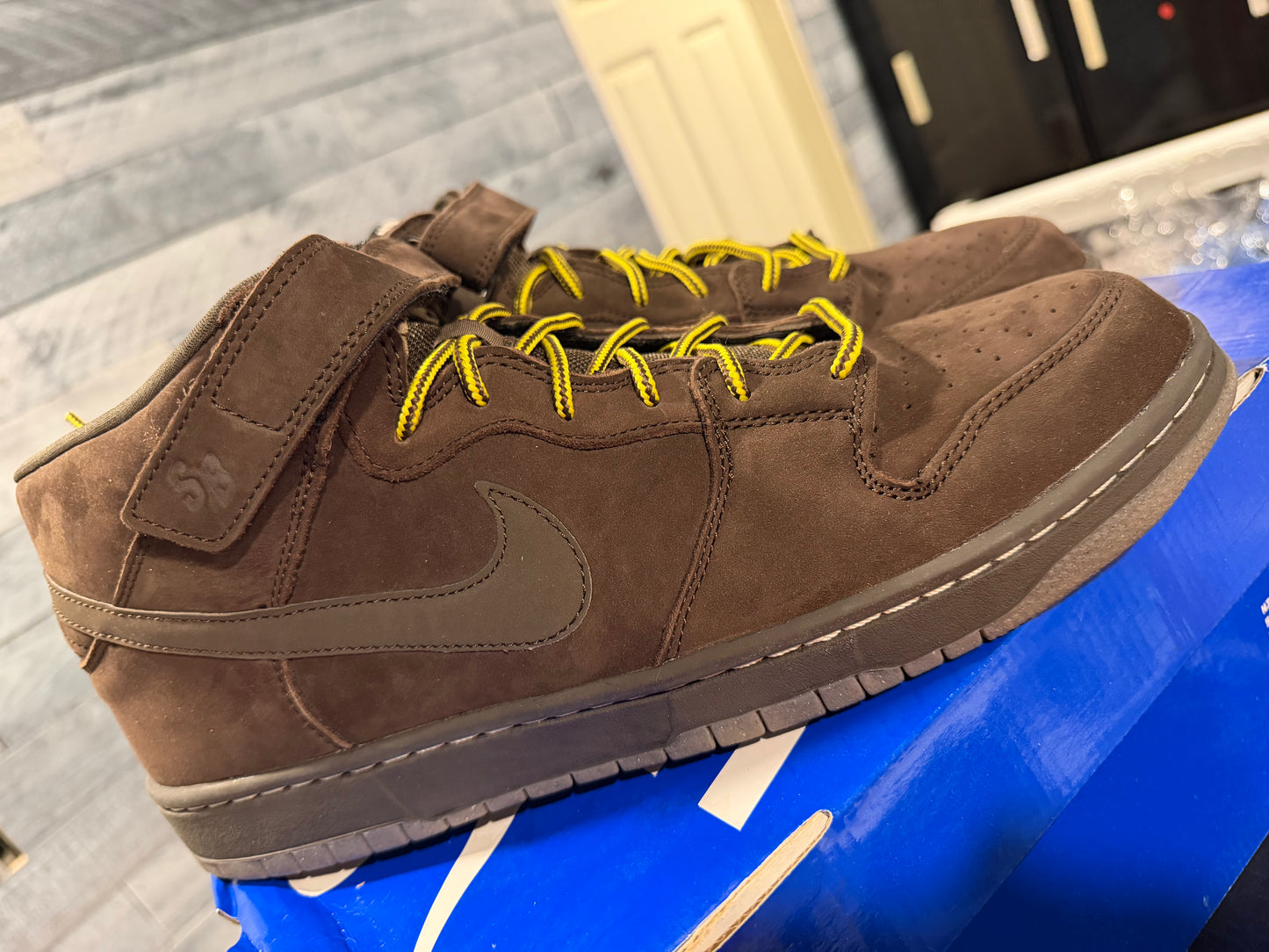 Nike Dunk Sb Mid Chocolate