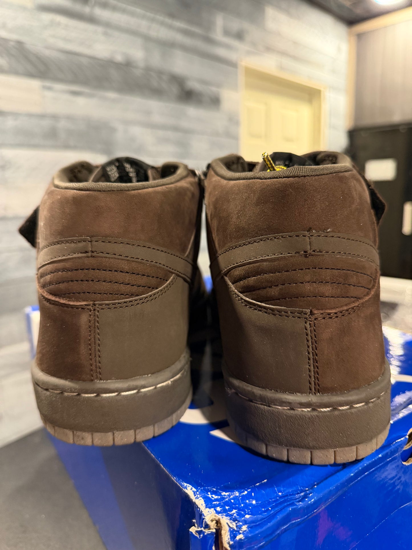 Nike Dunk Sb Mid Chocolate