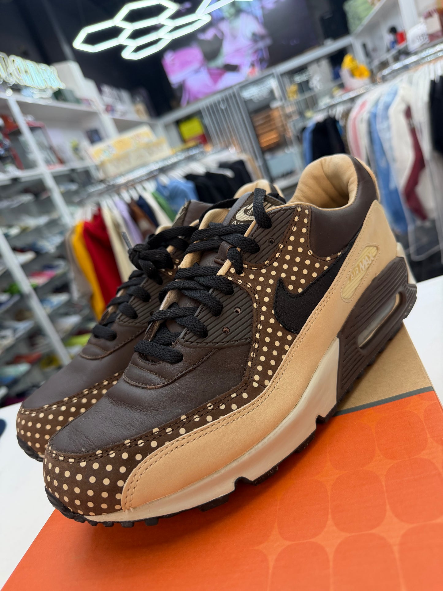 Nike Air Max 90 Footpatrol London Brown 2005