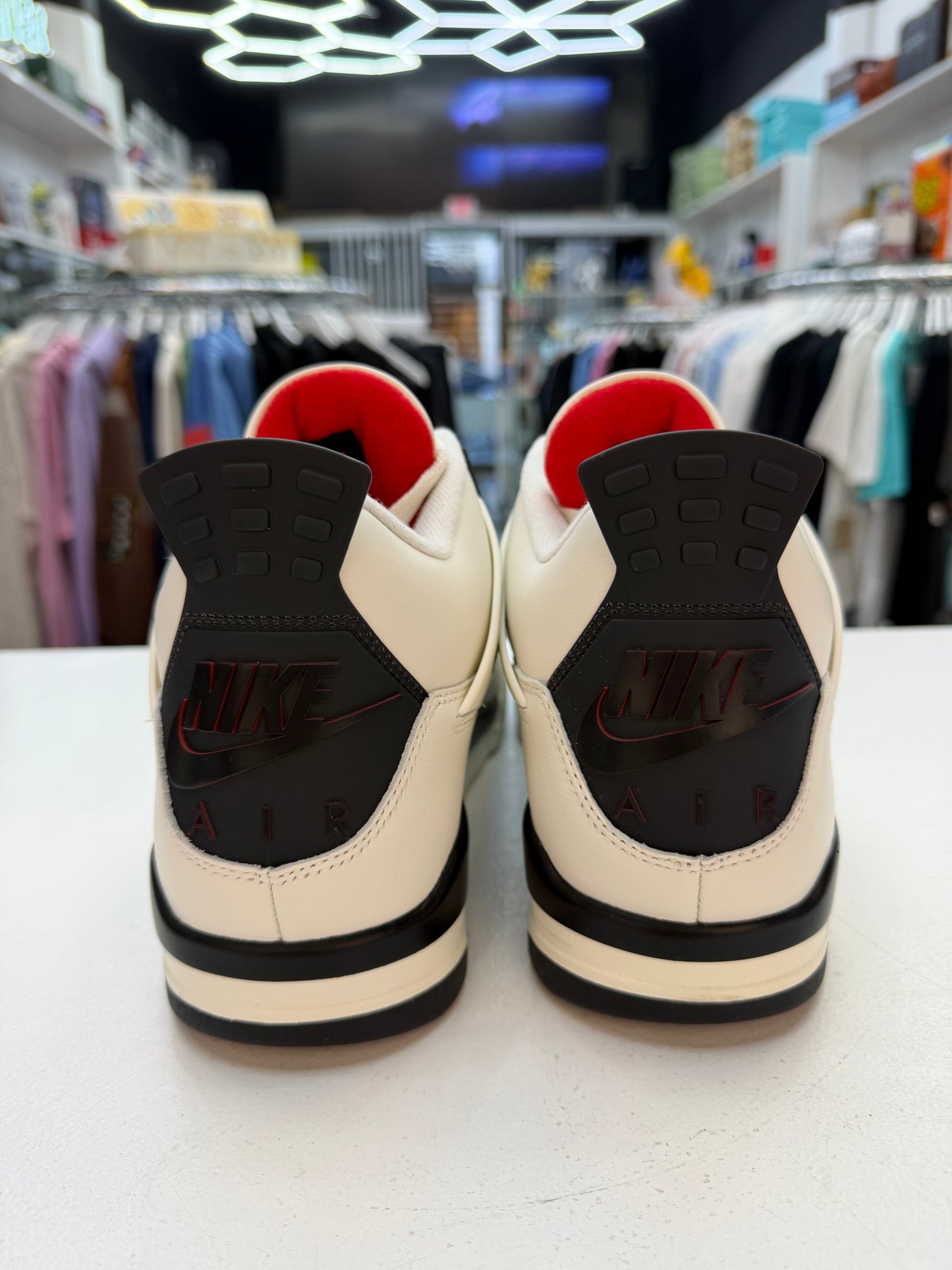 Jordan 4 Retro OG Flight Club