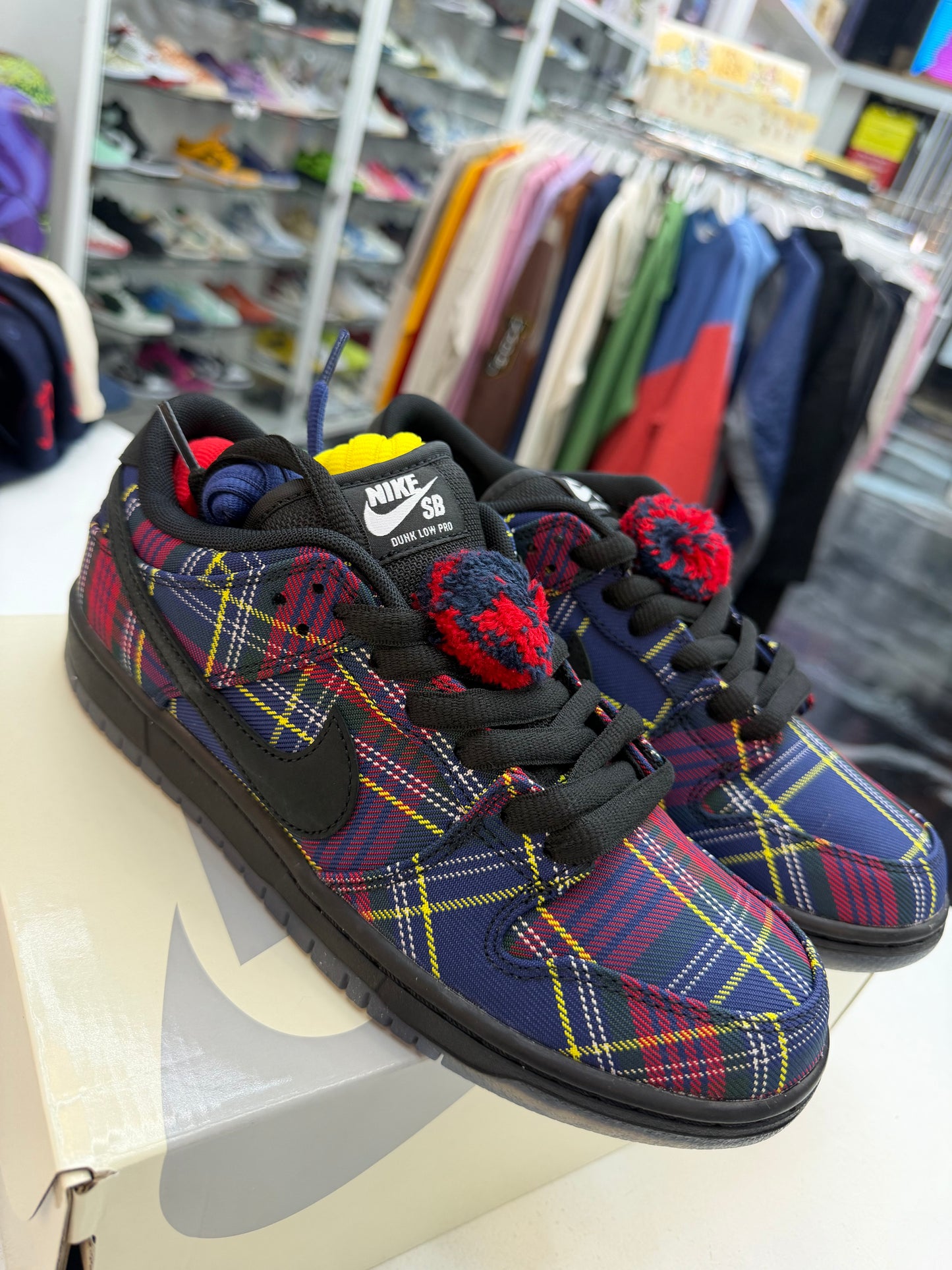 Nike SB Dunk Low Nardwaur
