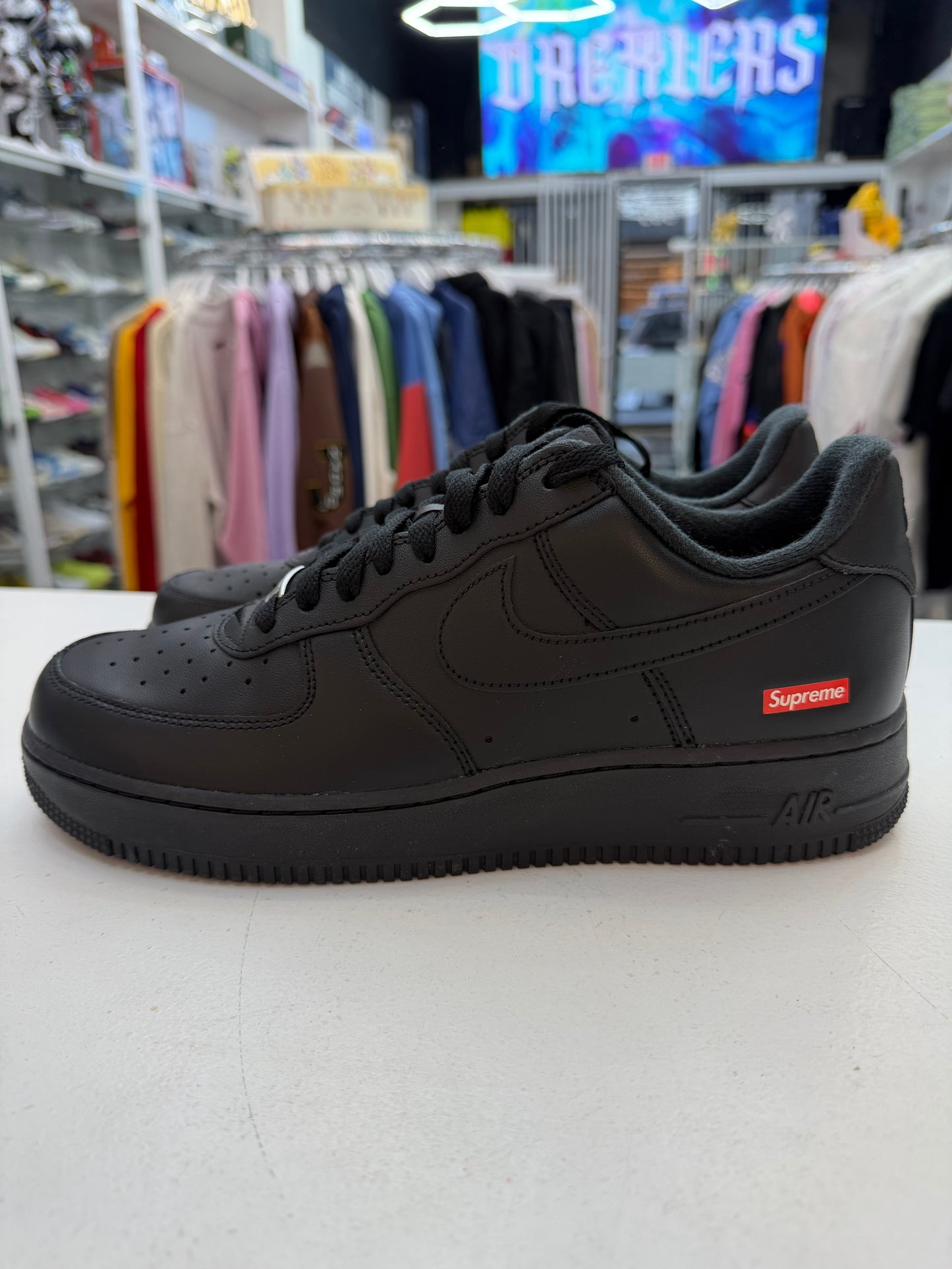 Nike Air Force 1 Low Supreme Black