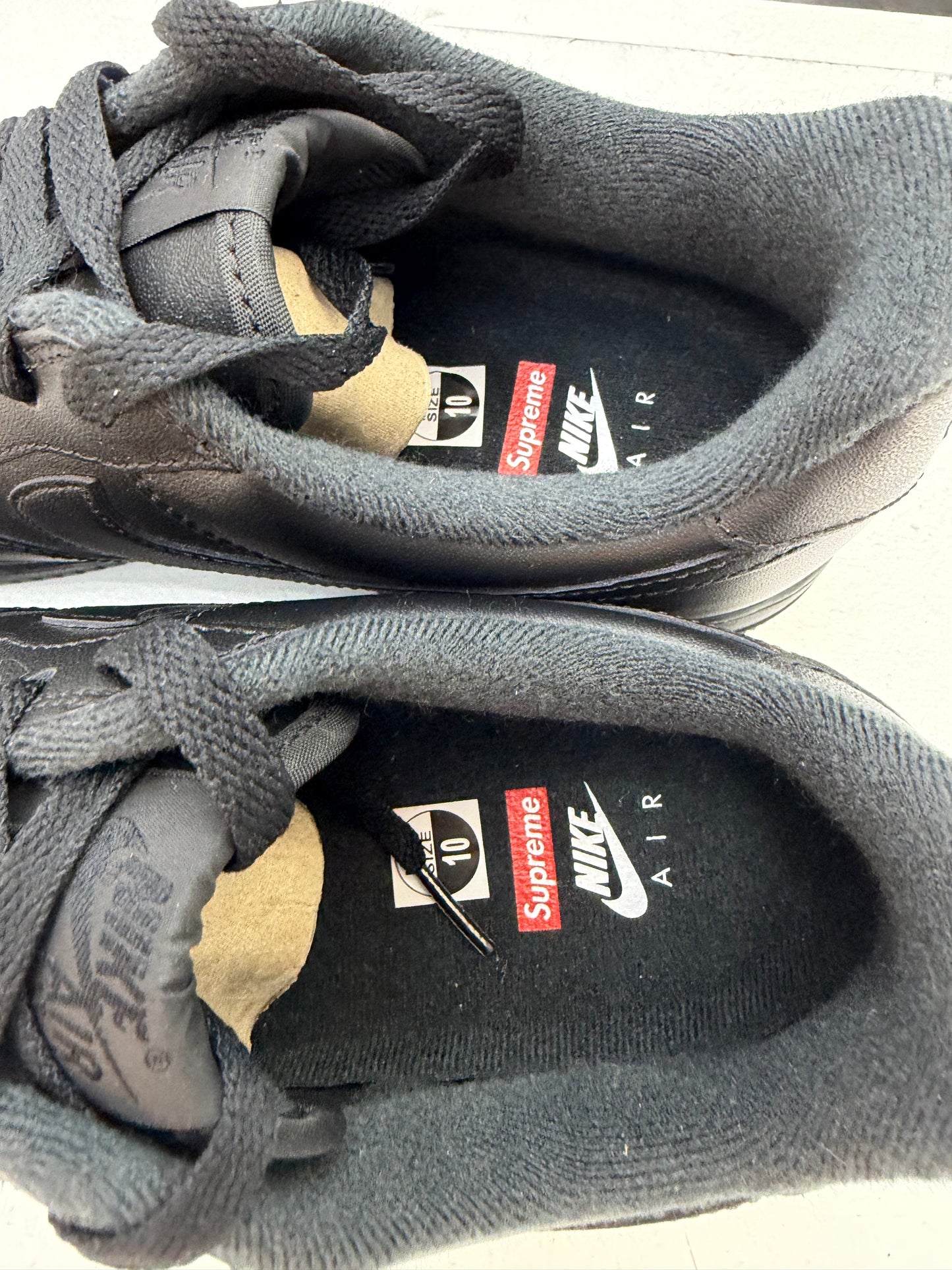 Nike Air Force 1 Low Supreme Black