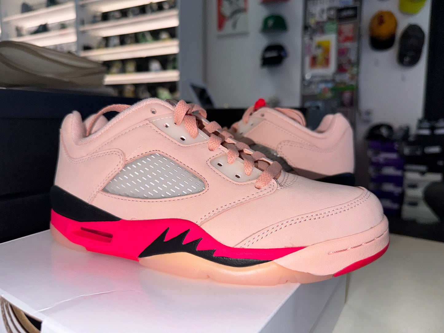 Jordan 5 Retro Low
Girls That Hoop (Women's)