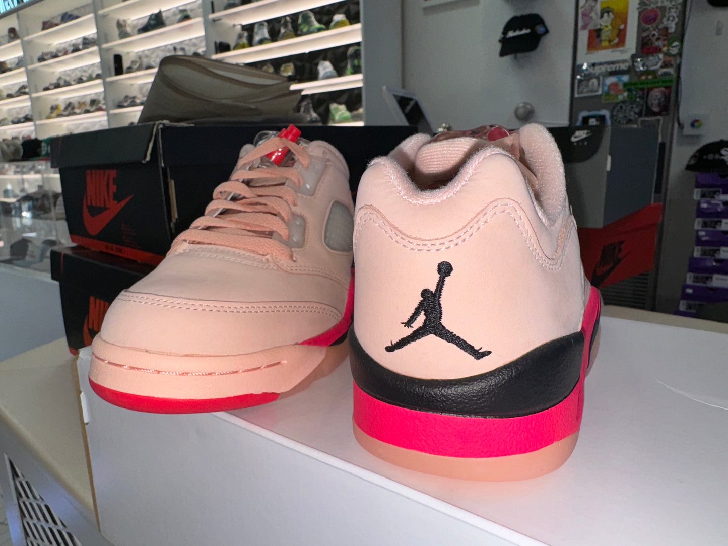 Jordan 5 Retro Low
Girls That Hoop (Women's)