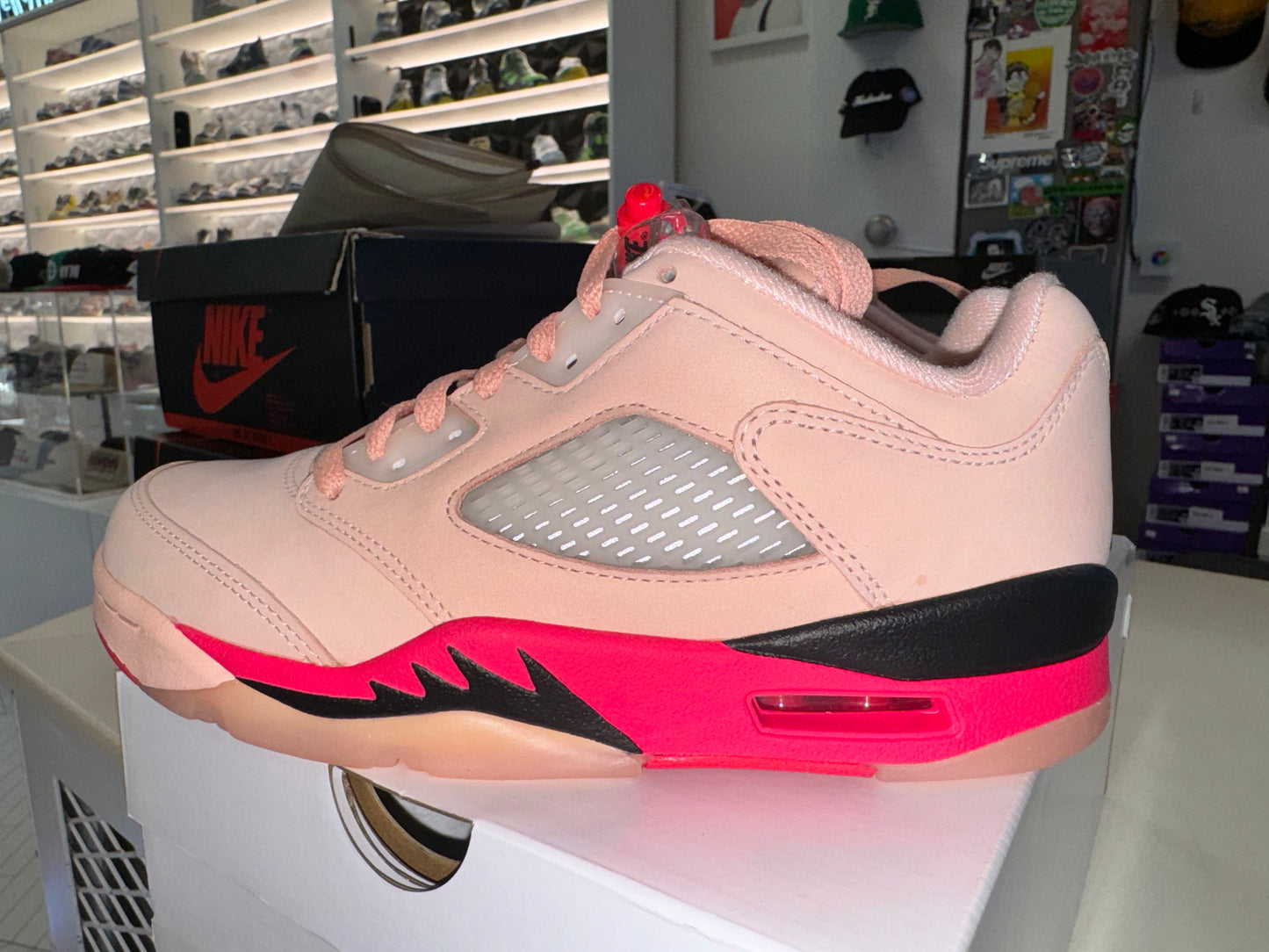 Jordan 5 Retro Low
Girls That Hoop (Women's)