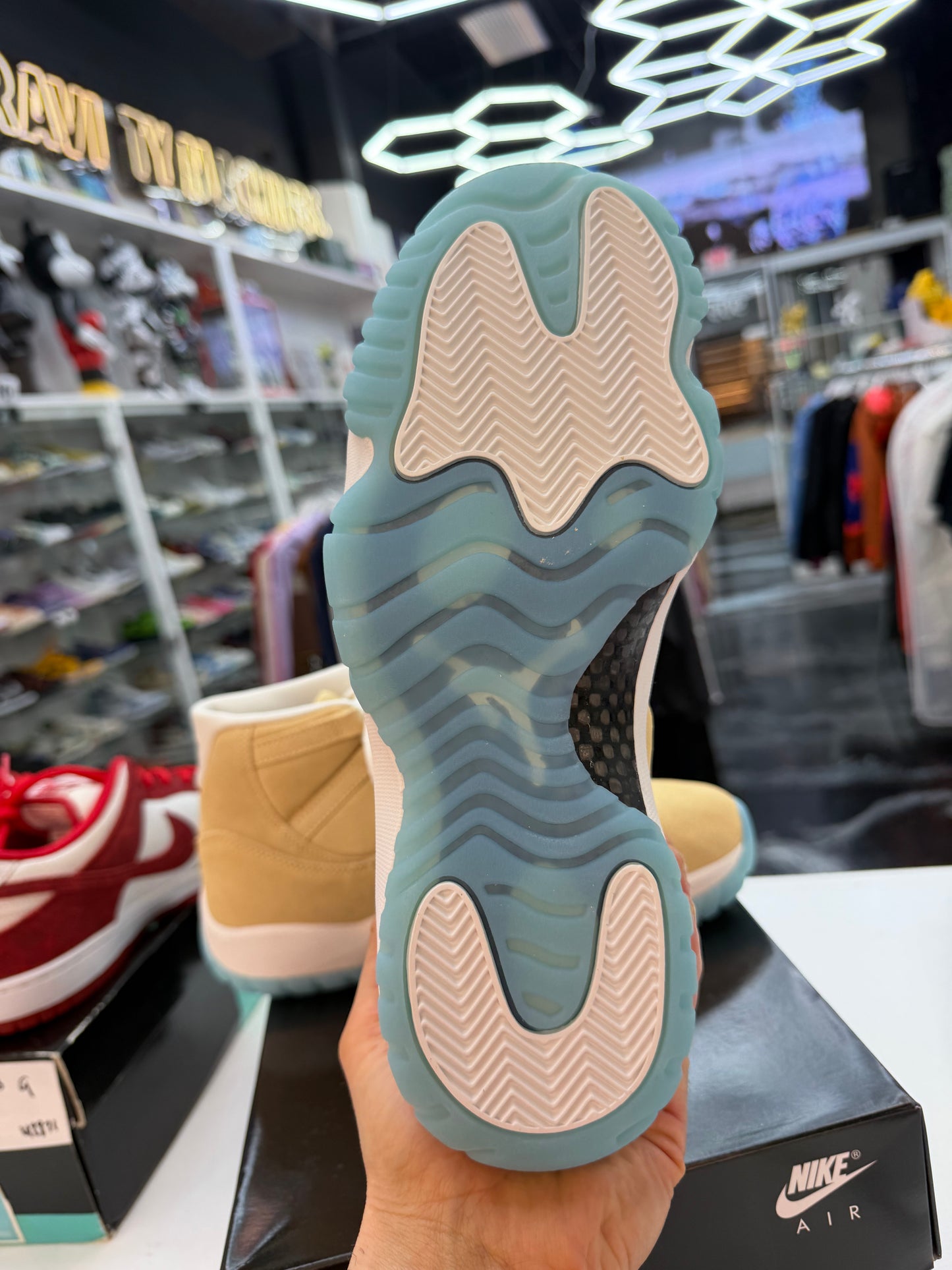 Jordan 11 Retro H-Town