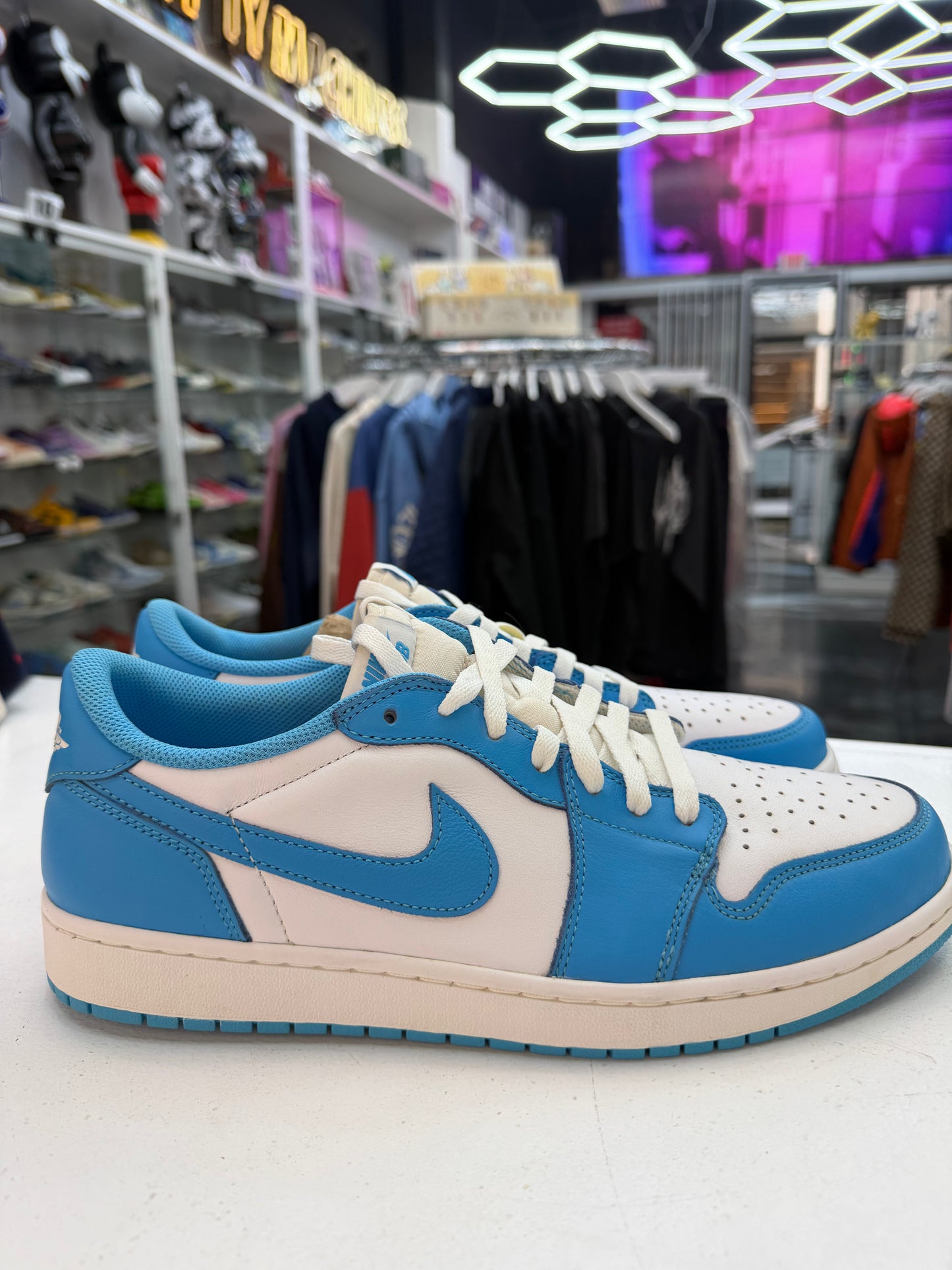 Jordan 1 Low SB Eric KOSTON Unc