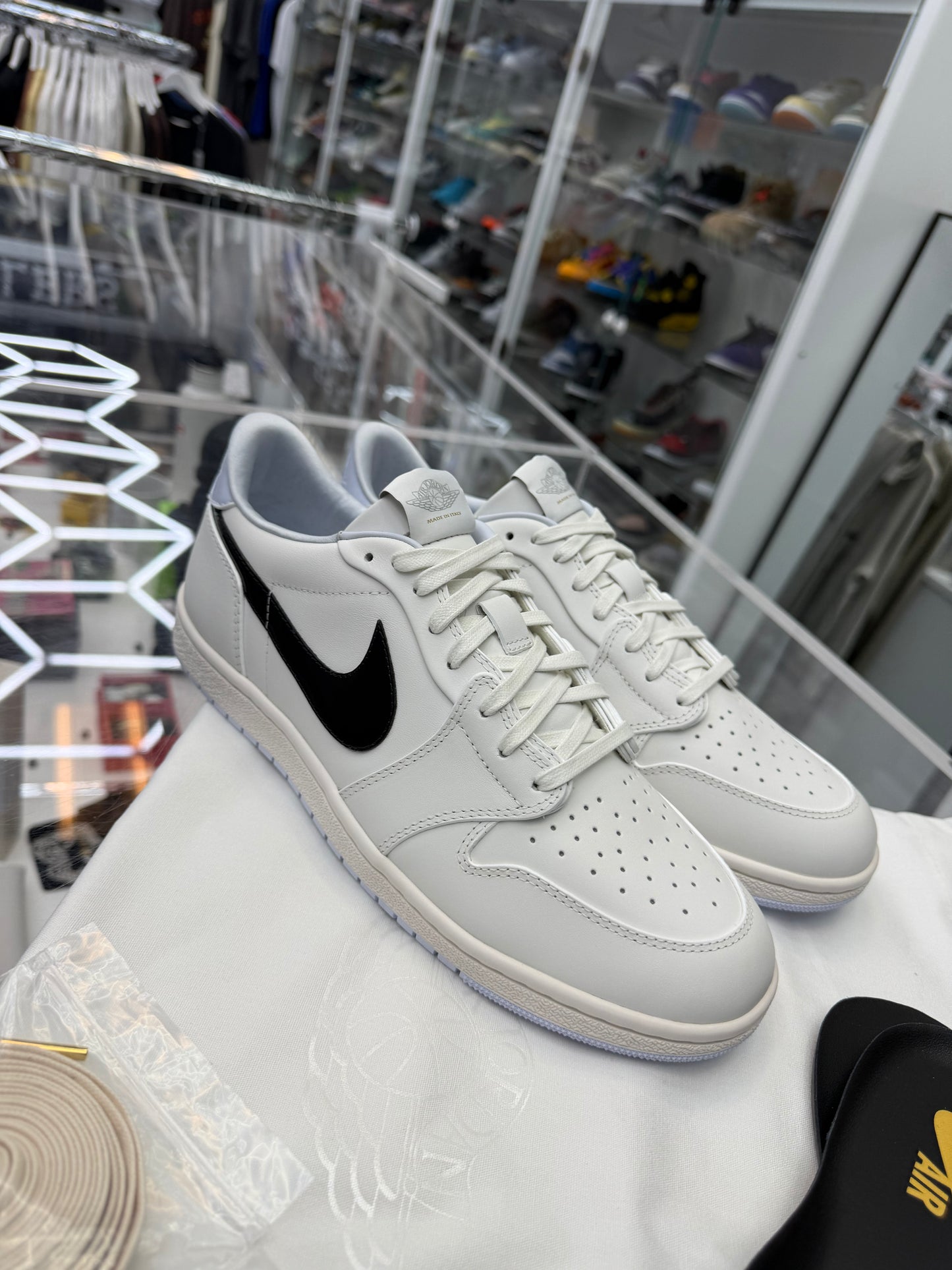 Jordan 1 Retro Low '85 Wings French Blue