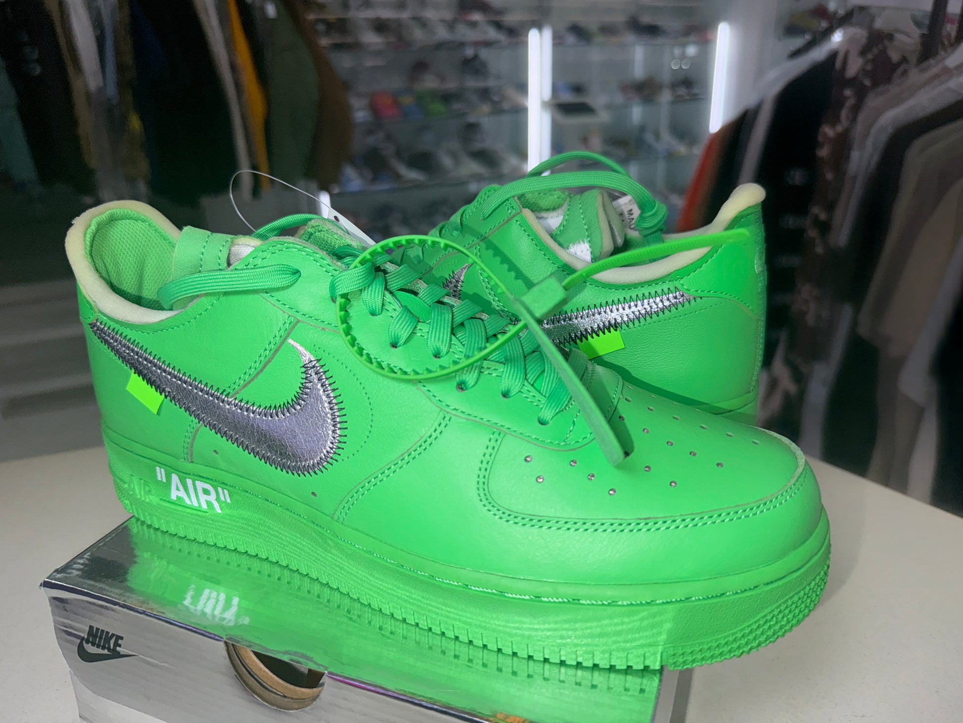 Nike off white air force 1 box hot sale