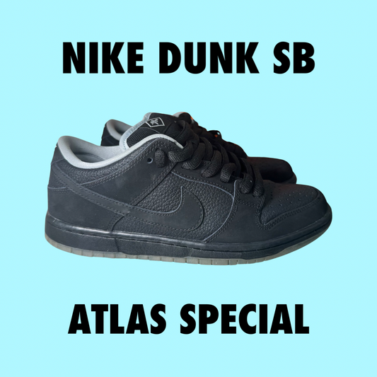Nike SB Dunk Low
Atlas 35MM Black (Special Box W/ Accessories)