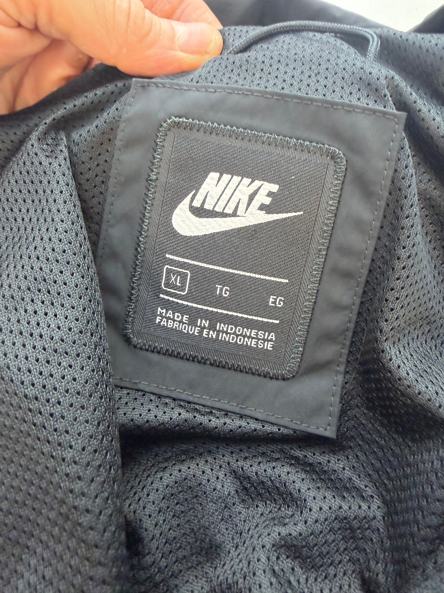 Nike Sportswear Premium Essentials Unlined Hooded Anorak jacket